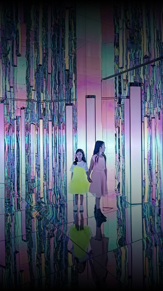 Glimmer, an immersive world at Spectra Museum
